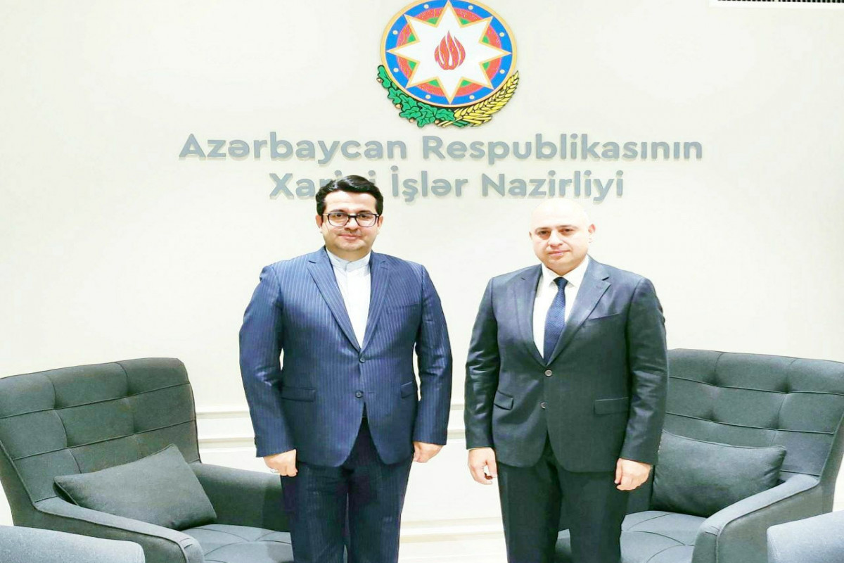 İran səfiri Azərbaycan XİN rəhbərinin müavini ilə görüşüb