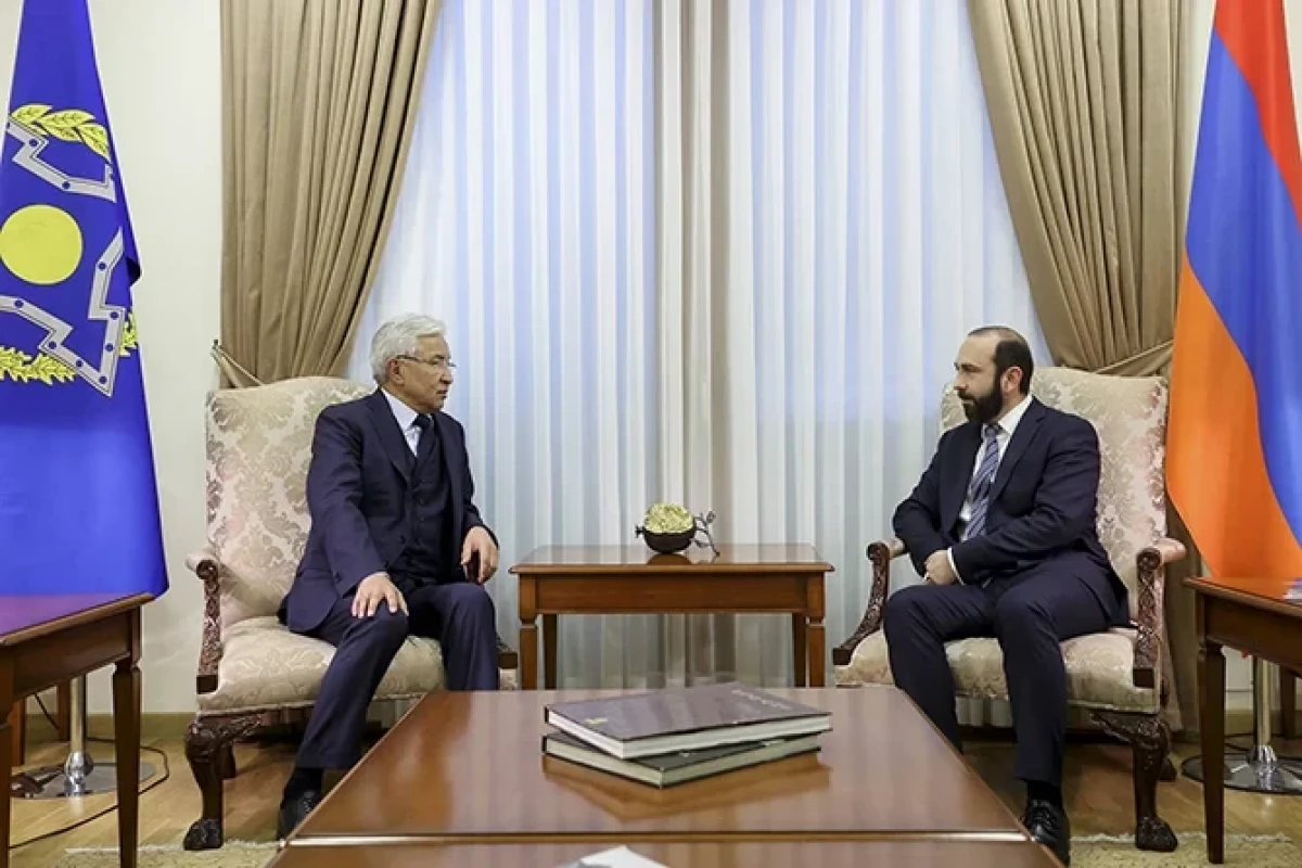 Mirzoyan Baş katiblə KTMT-nin fəaliyyətini və regiondakı vəziyyəti müzakirə edib