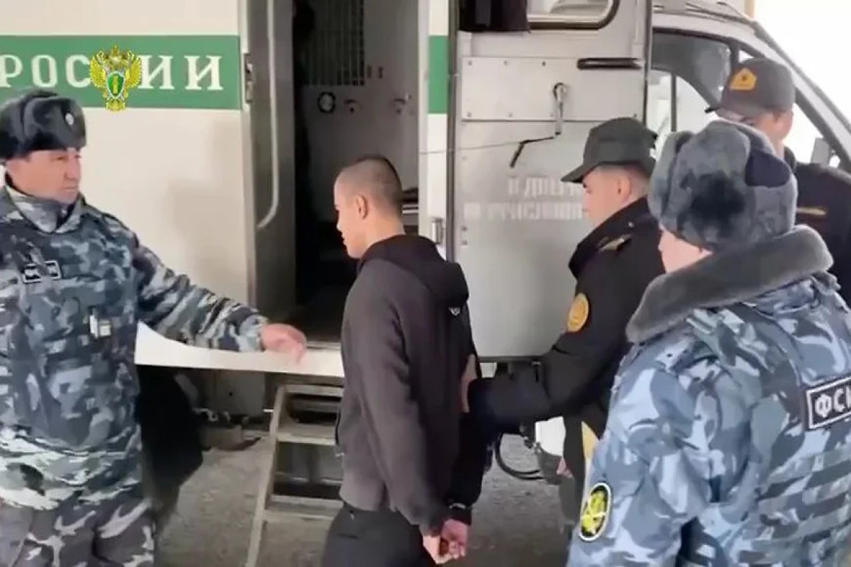 Azərbaycandan Rusiyaya ekstradisiya edilən bloger Sankt-Peterburqa aparılıb