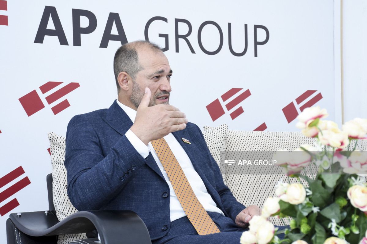 Deputat: Vətəndaşların böyrəklərini, qaraciyərini satması barədə elanlar qarşıma çıxır