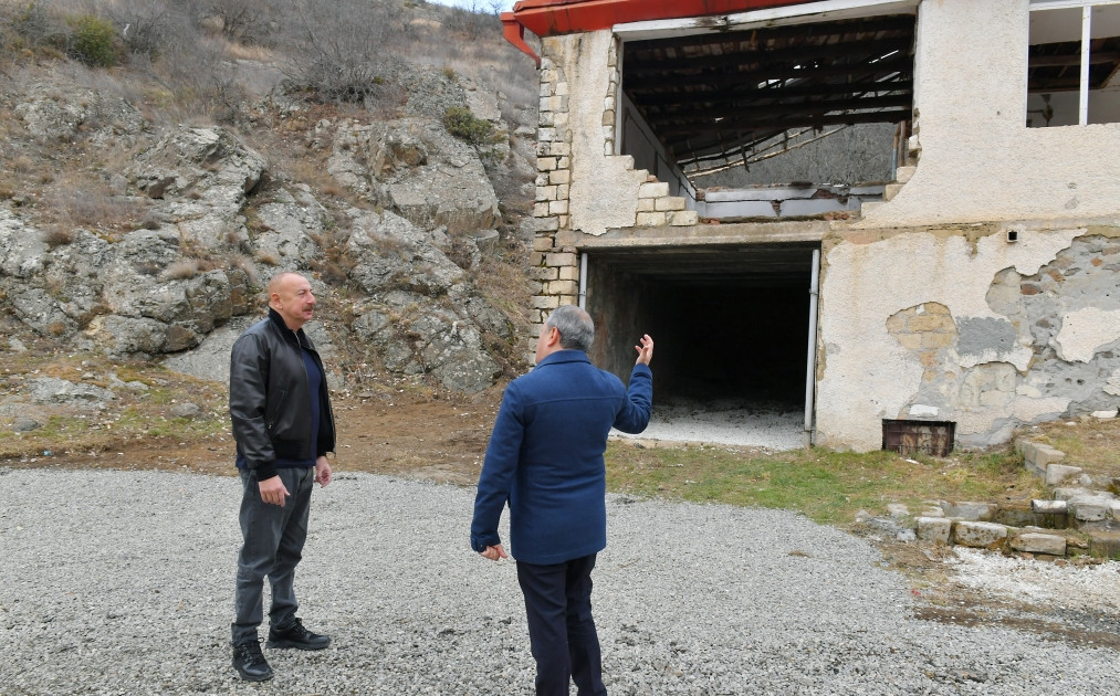 Prezident İlham Əliyev Şuşa rayonundakı “Saxsı” bulağında olub