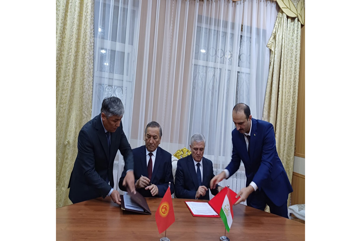 Qırğızıstan və Tacikistan sərhədin daha 12 km-i barədə razılığa gəliblər