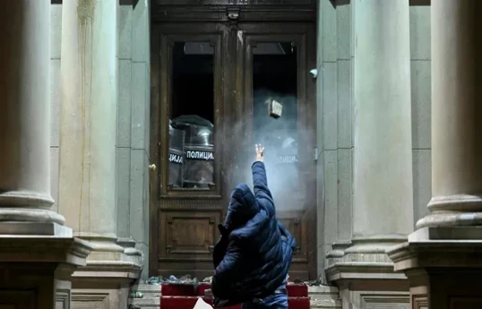 Polis Belqradda müxalifətin aksiyasını dağıdıb- YENİLƏNİB-2 