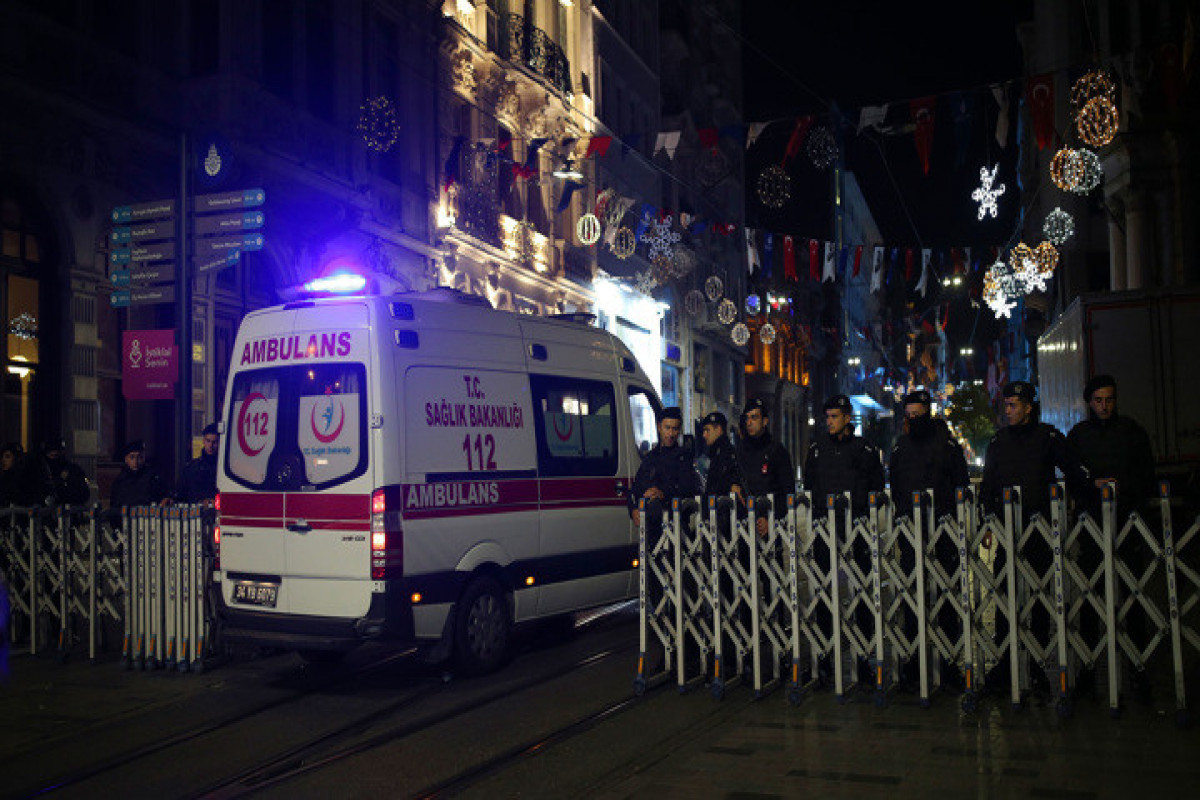 Qaz sızması səbəbindən İstanbulun İstiqlal prospekti bağlanıb