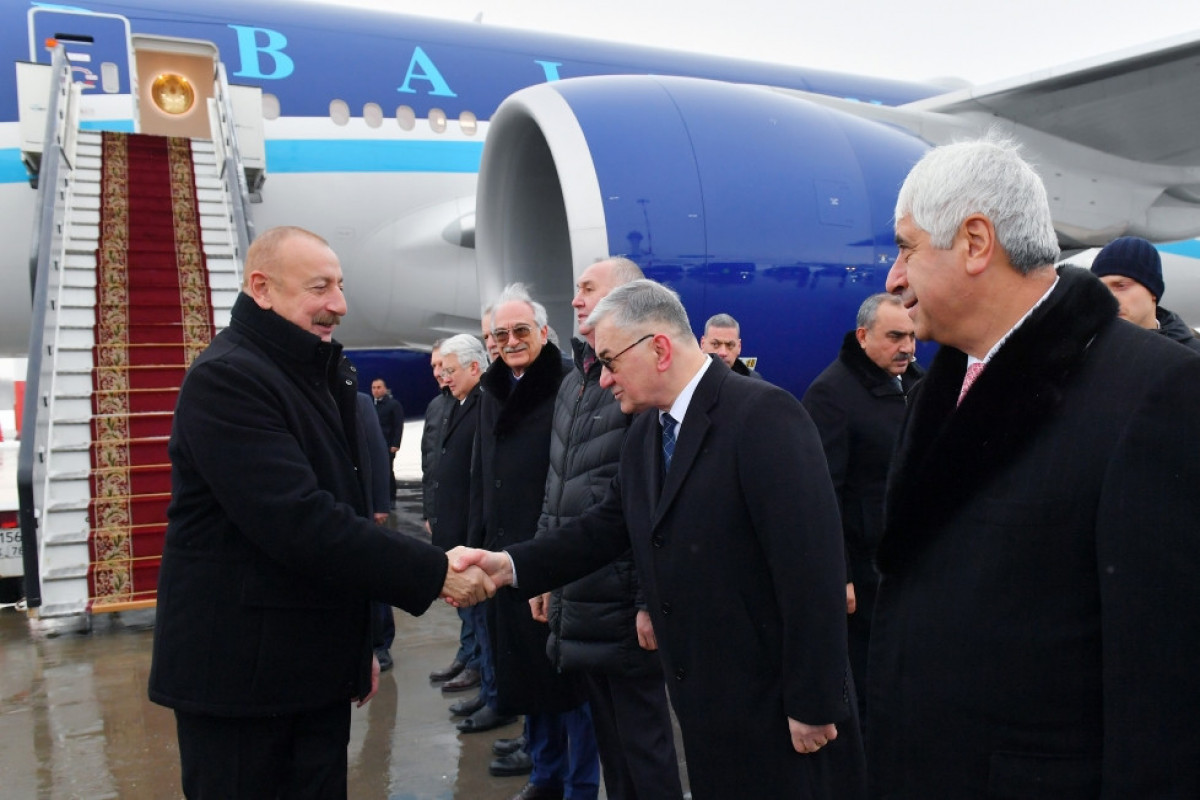 Prezident İlham Əliyev Sankt-Peterburqa işgüzar səfərə gedib
