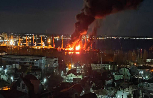 Ukrayna Krım sahillərində Rusiyanın desant gəmisini vurub - YENİLƏNİB  - VİDEO 