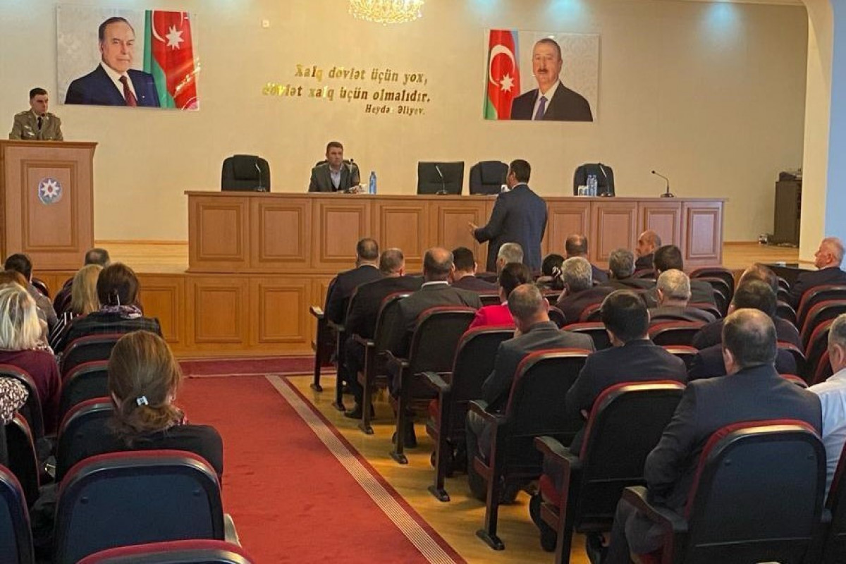 Mülki müdafiə ilə bağlı müşavirələr keçirilib