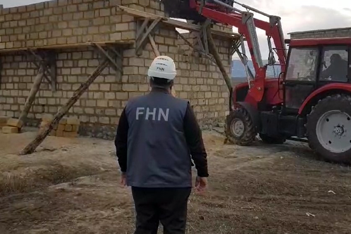 Göygöl və Şabranda qanunsuz tikililər sökülüb - VİDEO 