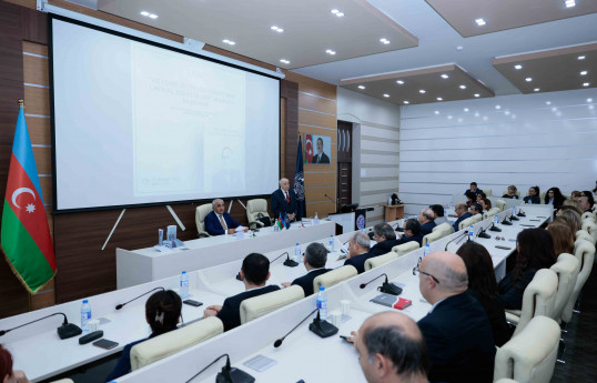 UNEC-də "Heydər Əliyevin həyatının unikal səhifələri" kitabının təqdimatı olub