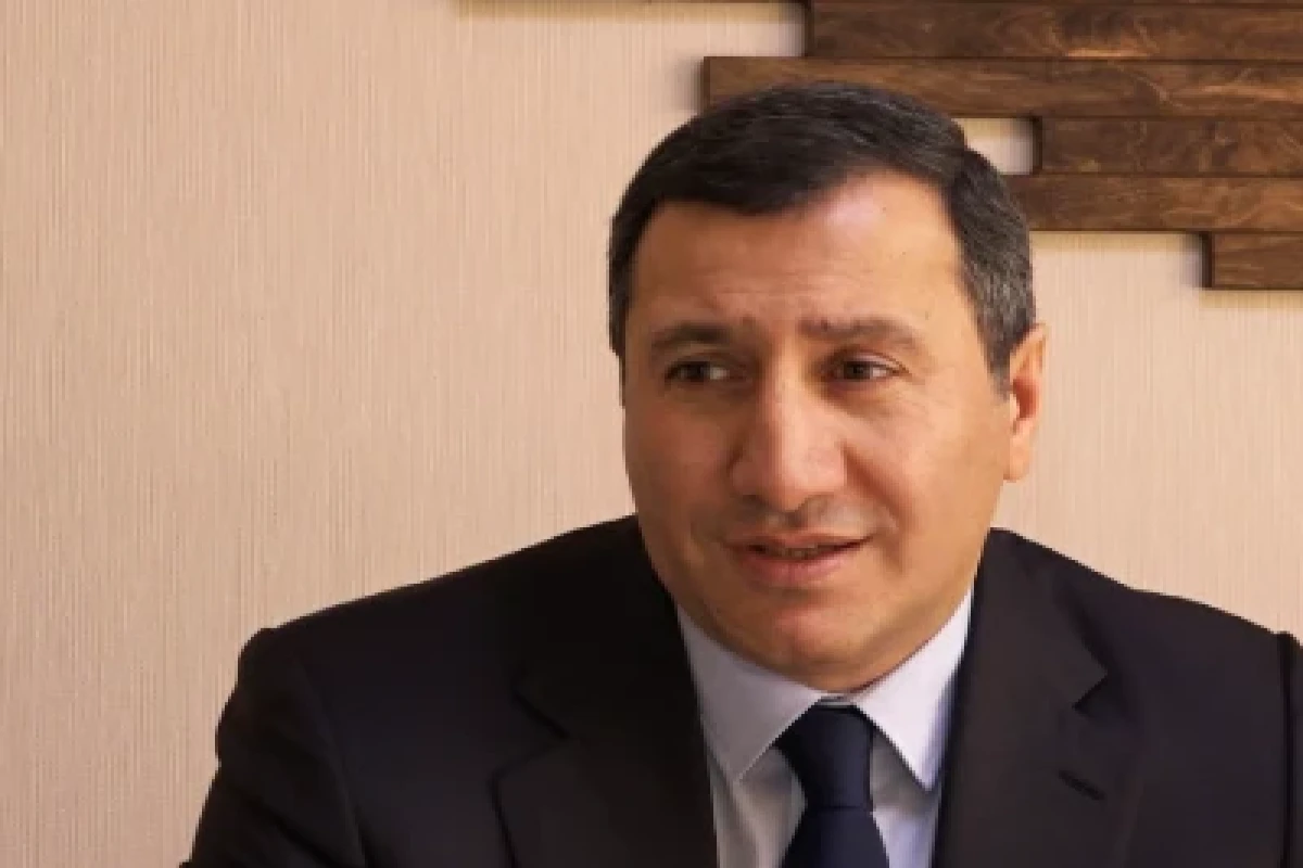 Ermənistanda partiya sədri saxlanılıb, cinayət işi başlanıb