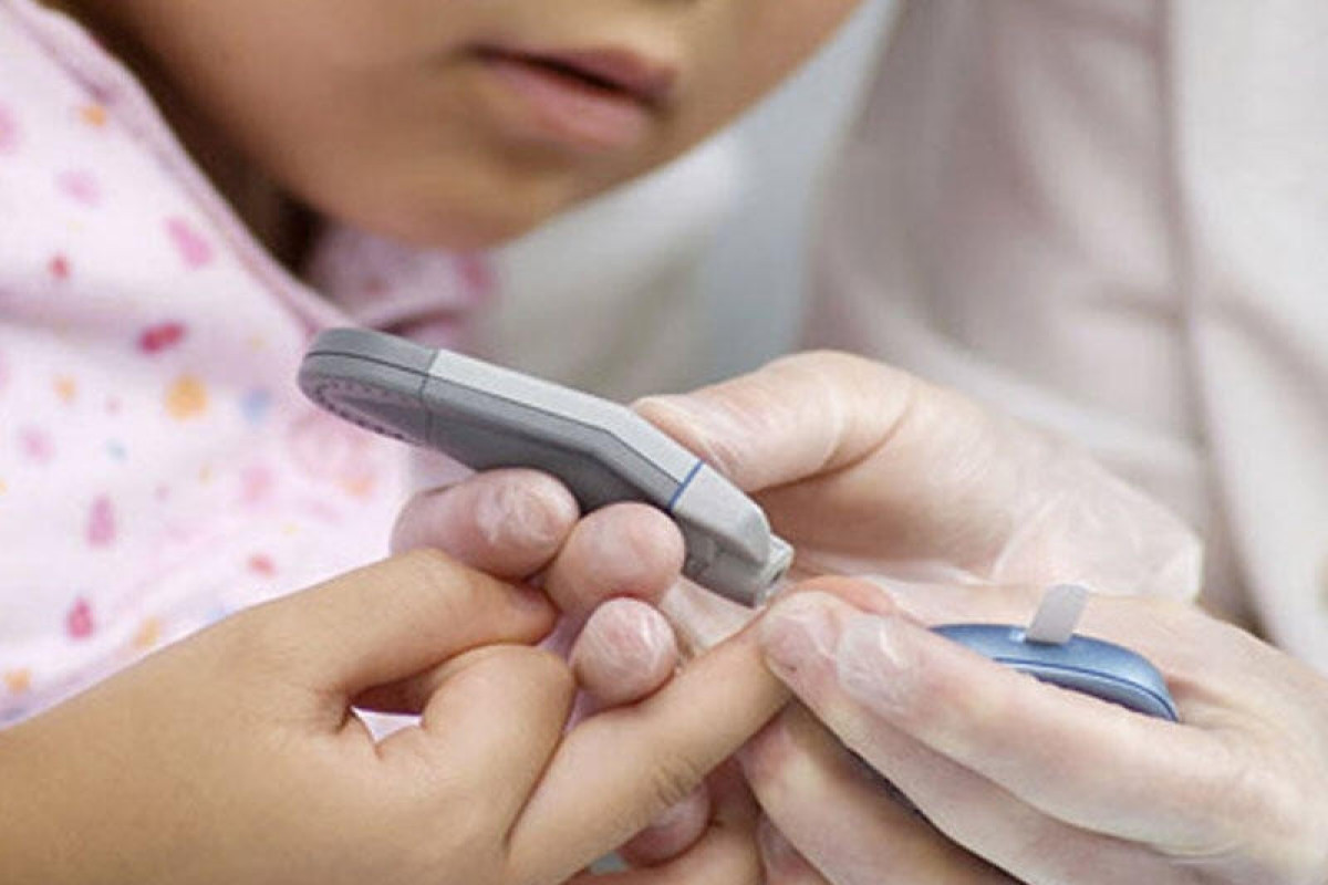 Endokrinoloq: Diabet xəstəsi uşaqlara hansısa qida qadağan edilməməlidir
