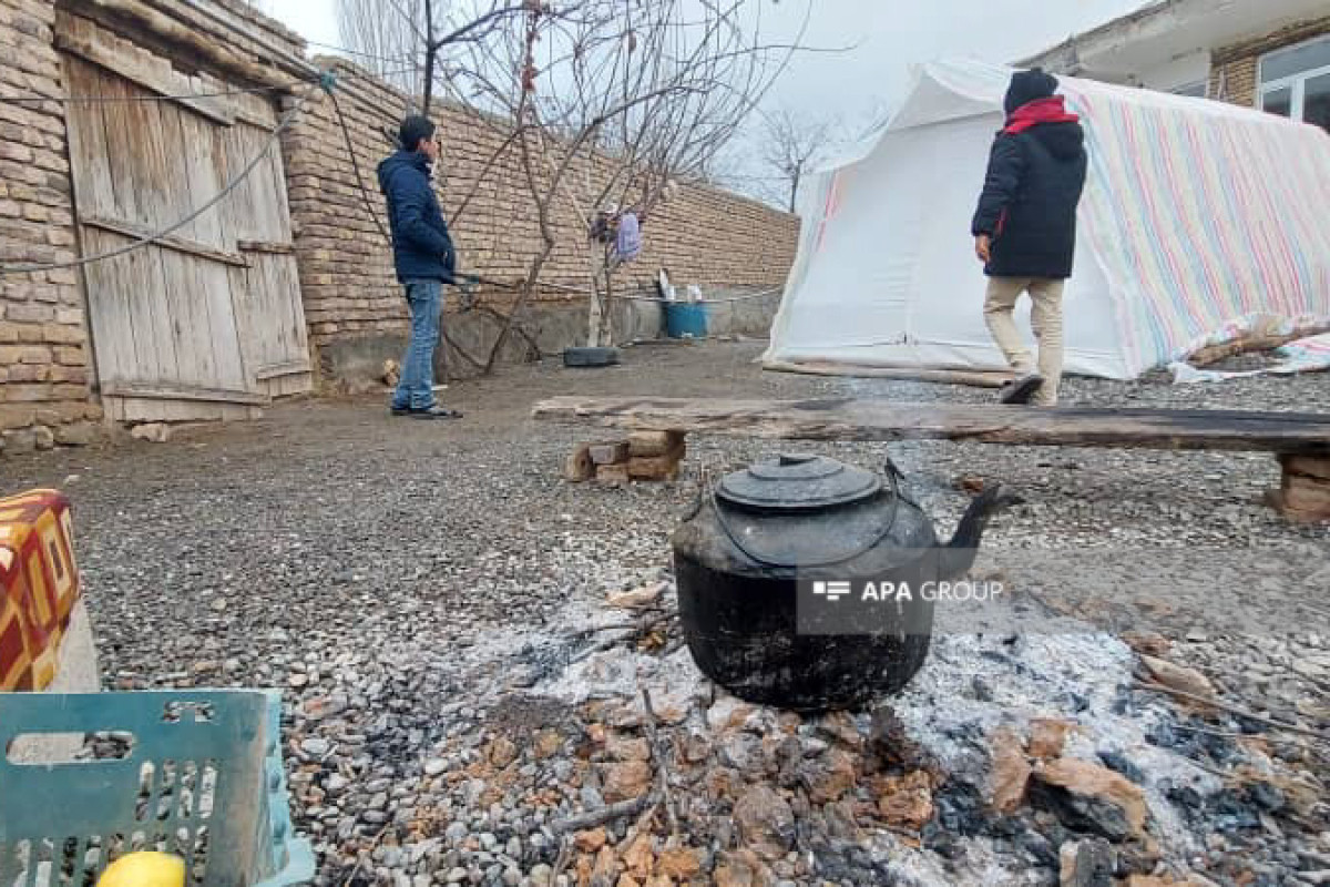 Sakinlər: Çadırlar çatışmır, əhali şəhəri tərk edir - XOYDAN FOTOLAR 