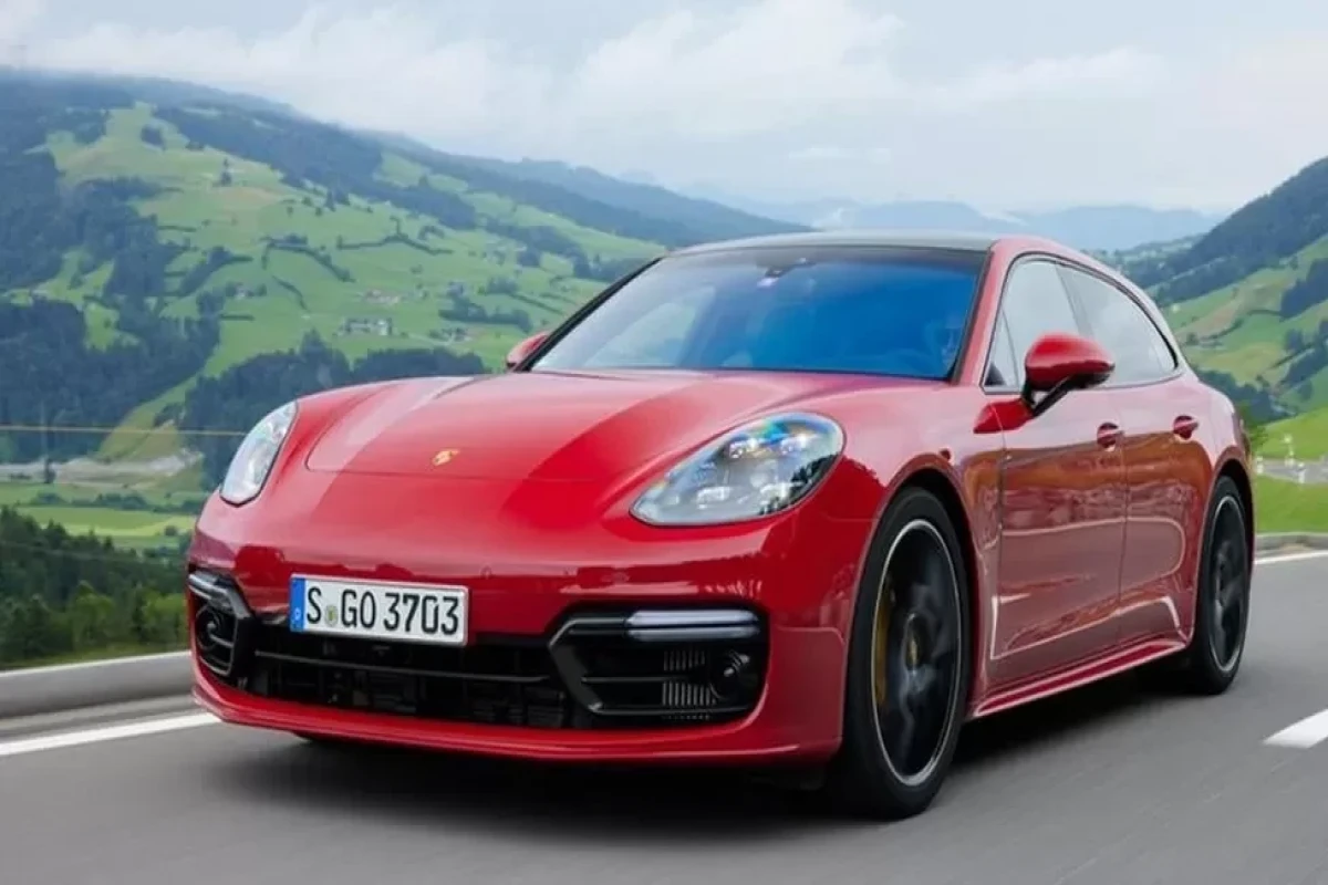 New Porsche mistakenly put on sale at bargain price in China