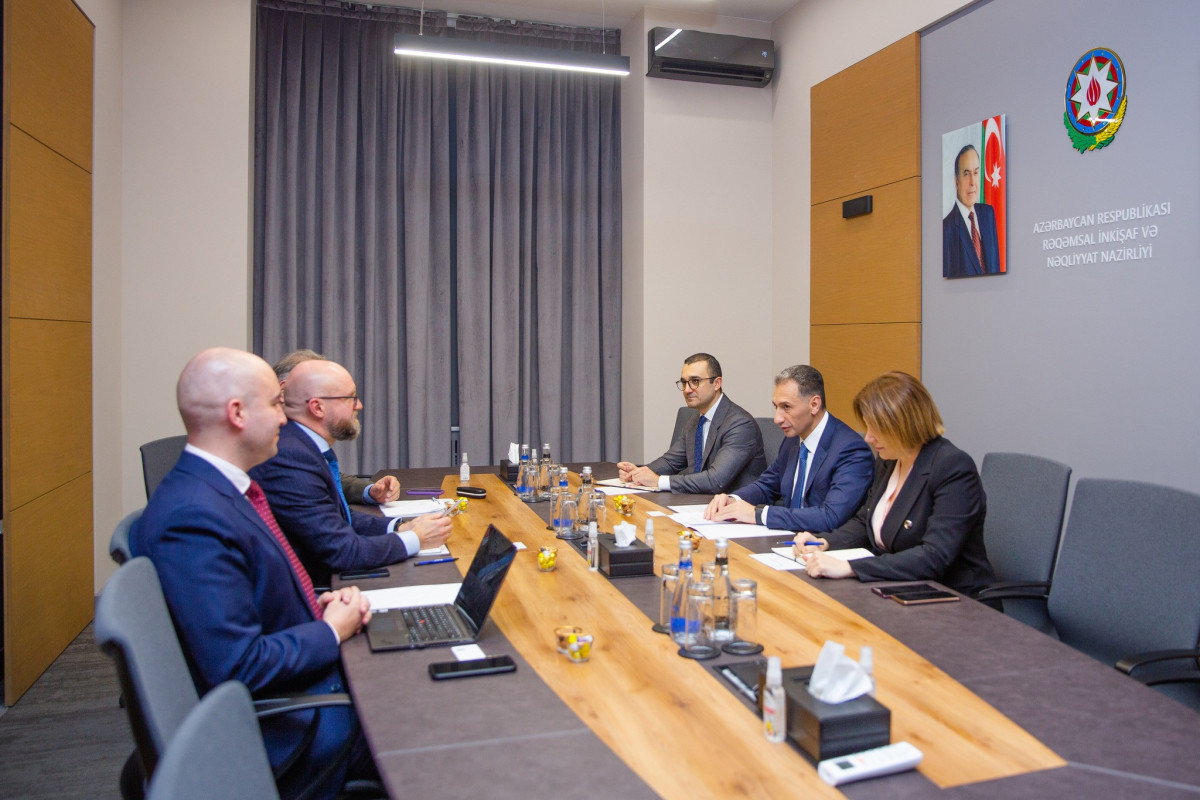 Azerbaijani Minister met with Vice President of the Asian Infrastructure Investment Bank-PHOTO 