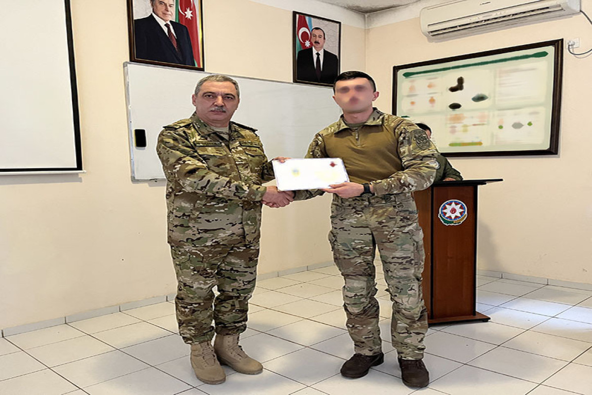 Unmanned Aerial Vehicle Course graduates were awarded certificates-Azerbaijan's MoD-PHOTO 