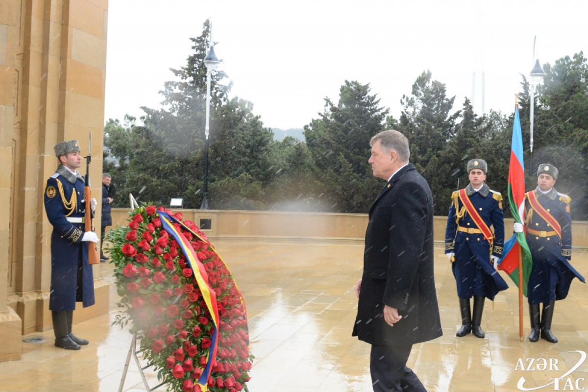 President of Romania Klaus Iohannis visits Alley of Martyrs in Baku