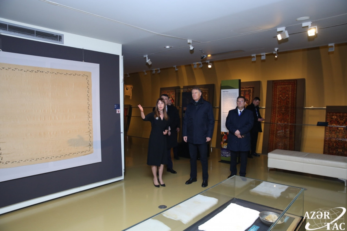 Romanian President visits Azerbaijan National Carpet Museum
