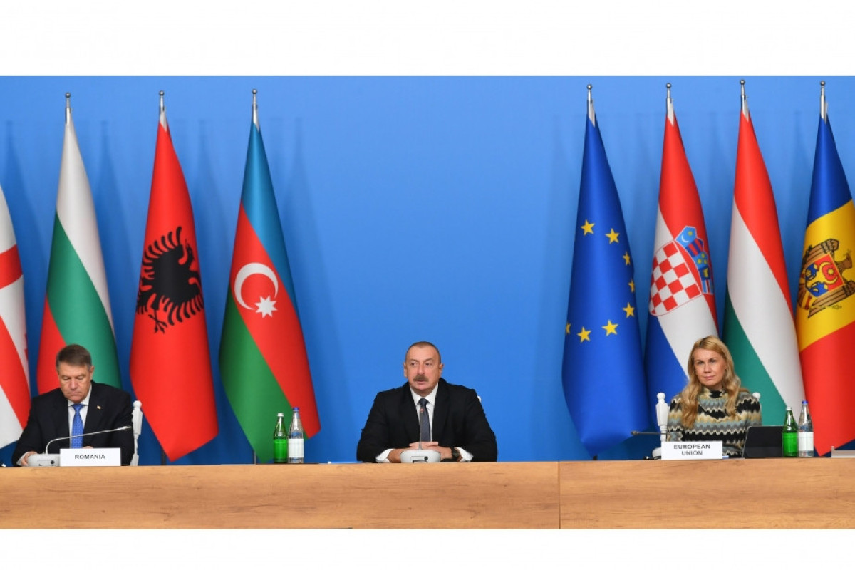 Президент: Азербайджан также обладает потенциалом для развития зелёной энергетики