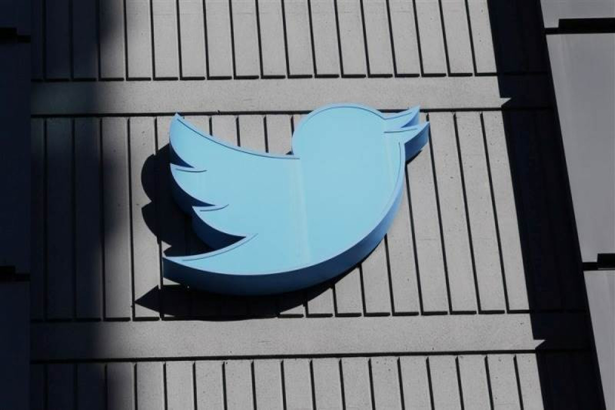 Twitter might charge firms $1,000 a month for gold badge