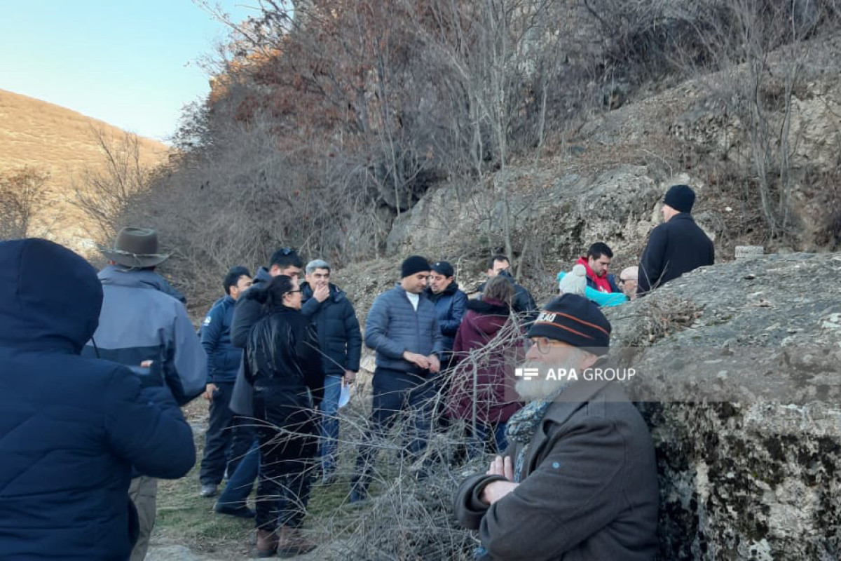 International travelers visit Azykh cave-UPDATED -PHOTO 