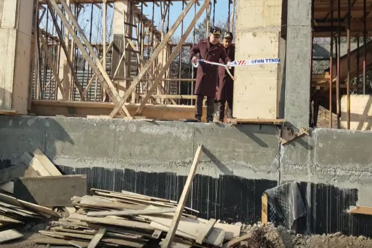В Гяндже пресечены незаконные строительные работы, объект взят под контроль-ВИДЕО 