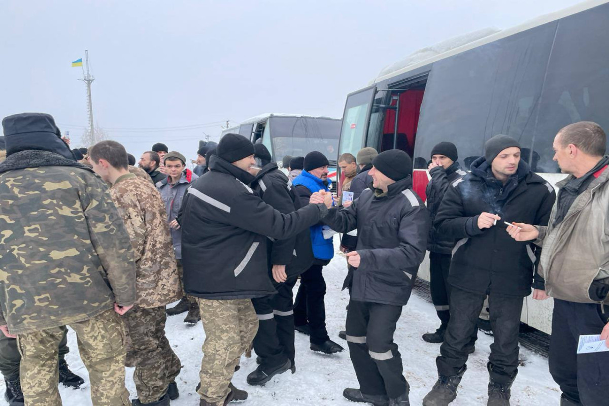 Rusiya ilə əsir mübadiləsi nəticəsində 116 ukraynalı hərbçi azad olunub