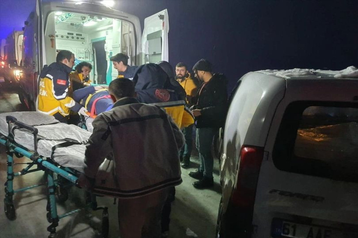30 people injured, as a passenger bus fell into ravine in Turkiye-PHOTO 