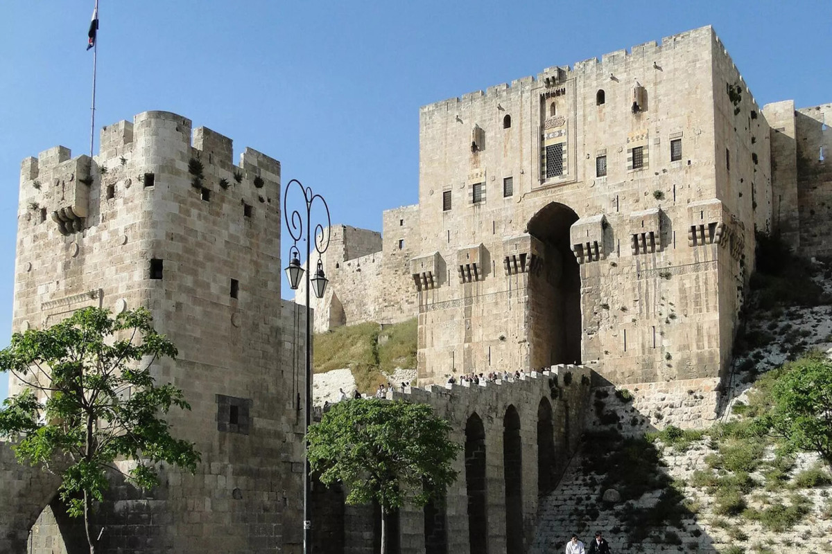 В результате землетрясения разрушен исторический центр Алеппо