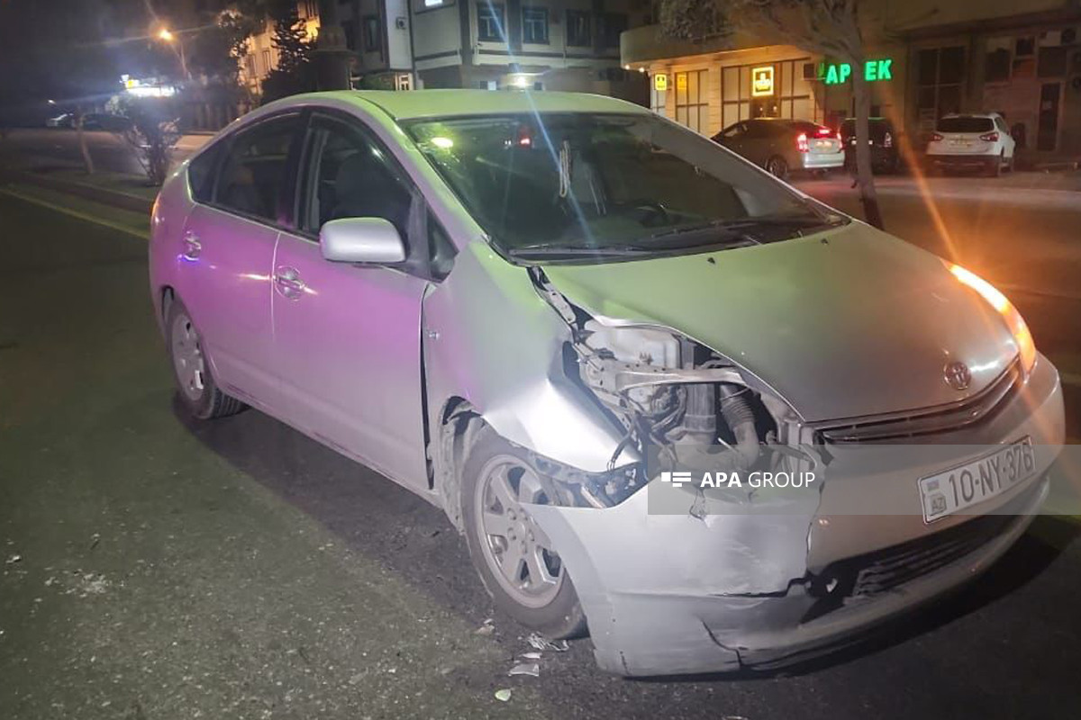 В Баку автомобиль сбил насмерть гражданина Пакистана-ФОТО 