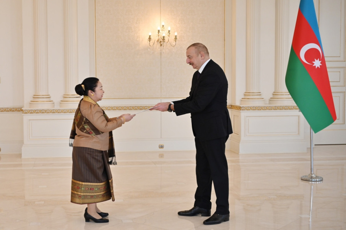 President Ilham Aliyev received credentials of incoming ambassador of Laos -UPDATED 