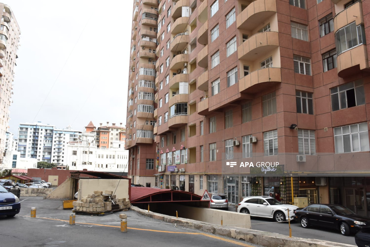 МЧС: Срезавшие несущие опоры внутри зданий в Баку будут привлечены к ответственности-ФОТО 