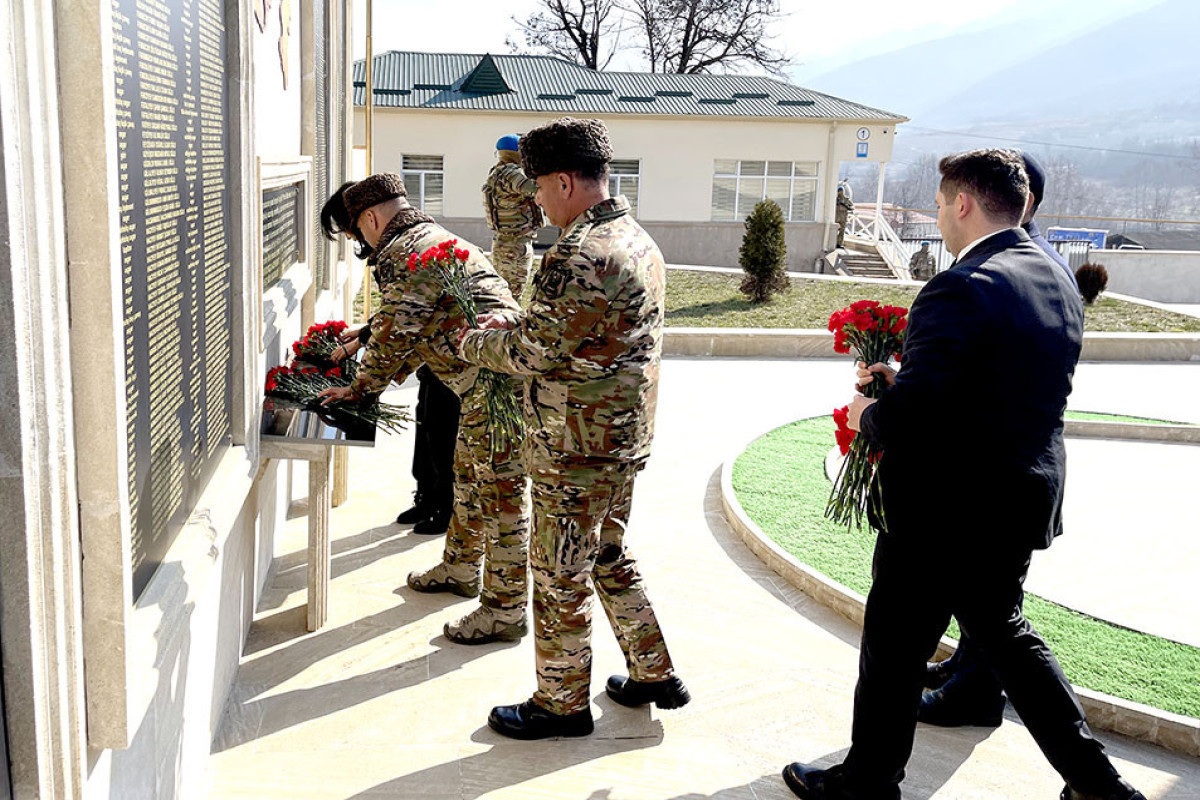 Омбудсмен Азербайджана посетила воинскую часть - ФОТО 