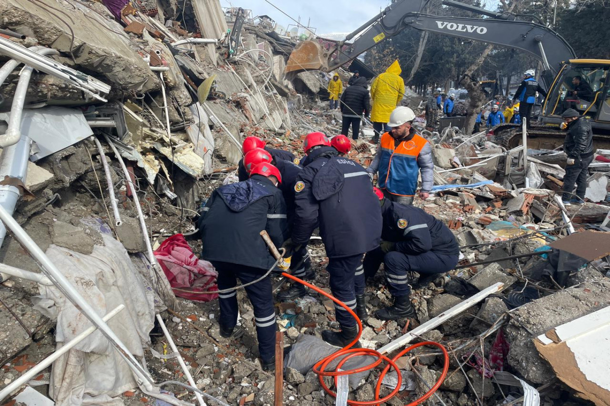 Спасатели МЧС Азербайджана спасли из-под завалов в Турции 3 человек - ОПЕРАТИВНЫЕ КАДРЫ-ОБНОВЛЕНО 