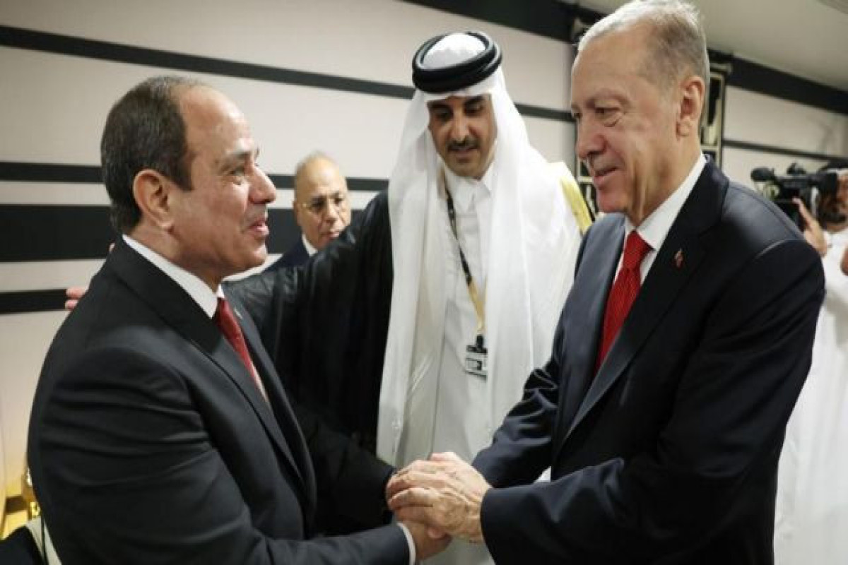 President of Egypt speaks with the President of Türkiye