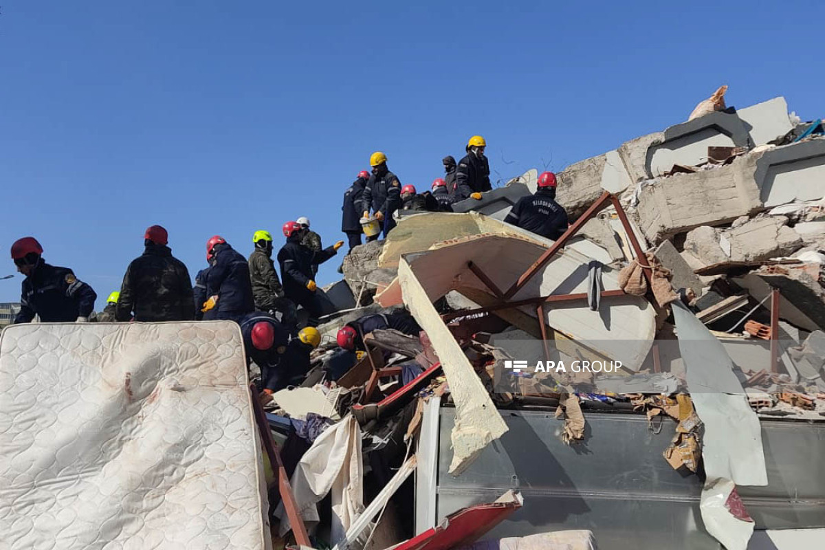 725 сотрудников МЧС Азербайджана участвуют в ликвидации последствий землетрясения в Турции-ФОТО 