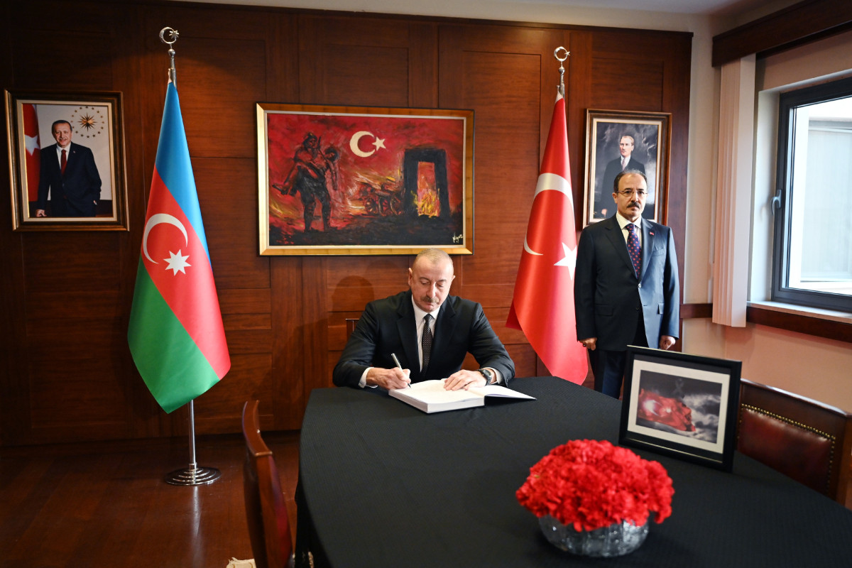 Dövlət başçısı: Bir balaca kömək edə bilmişiksə, bunu özümüz üçün şərəf bilirik
