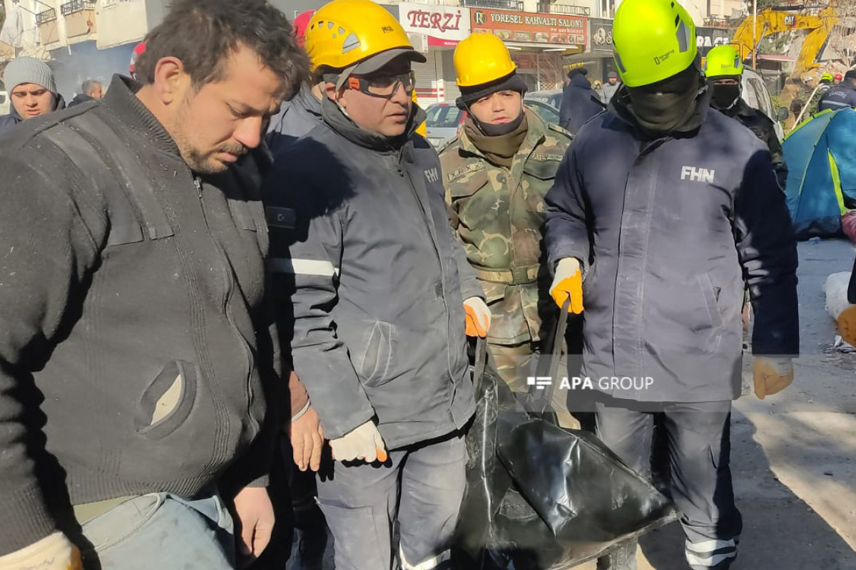 Спасатели МЧС Азербайджана извлекли тело еще одного человека в Кахраманмараше-<span class="red_color">ОБНОВЛЕНО-<span class="red_color">ФОТО