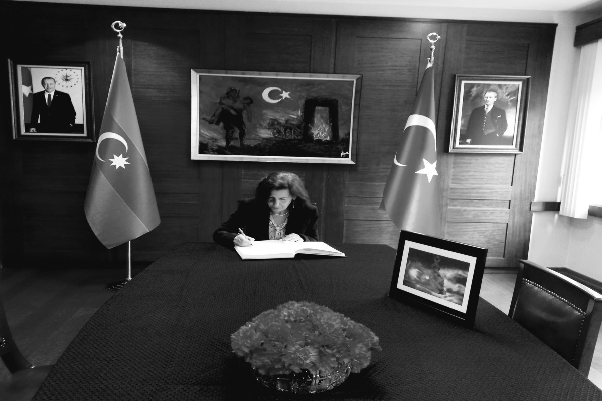 Посол Франции в Азербайджане Анн Буайон
