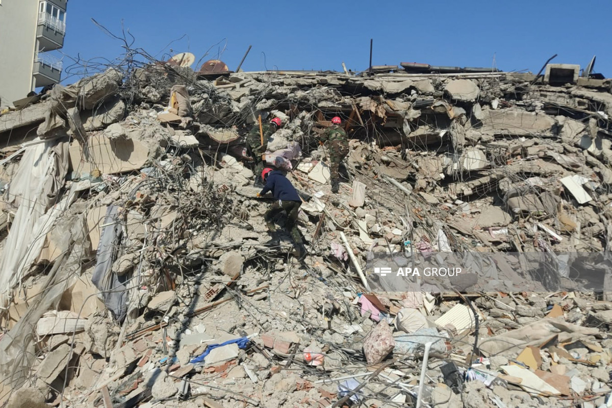 Azerbaijan's MES rescuers pull off one more dead body under rubble in Kahramanmaraş-PHOTO -UPDATED 