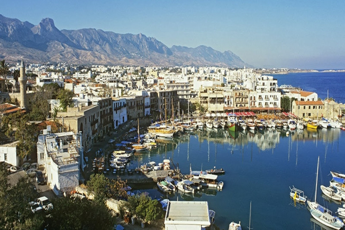 На Северном Кипре объявлен 7-дневный траур
