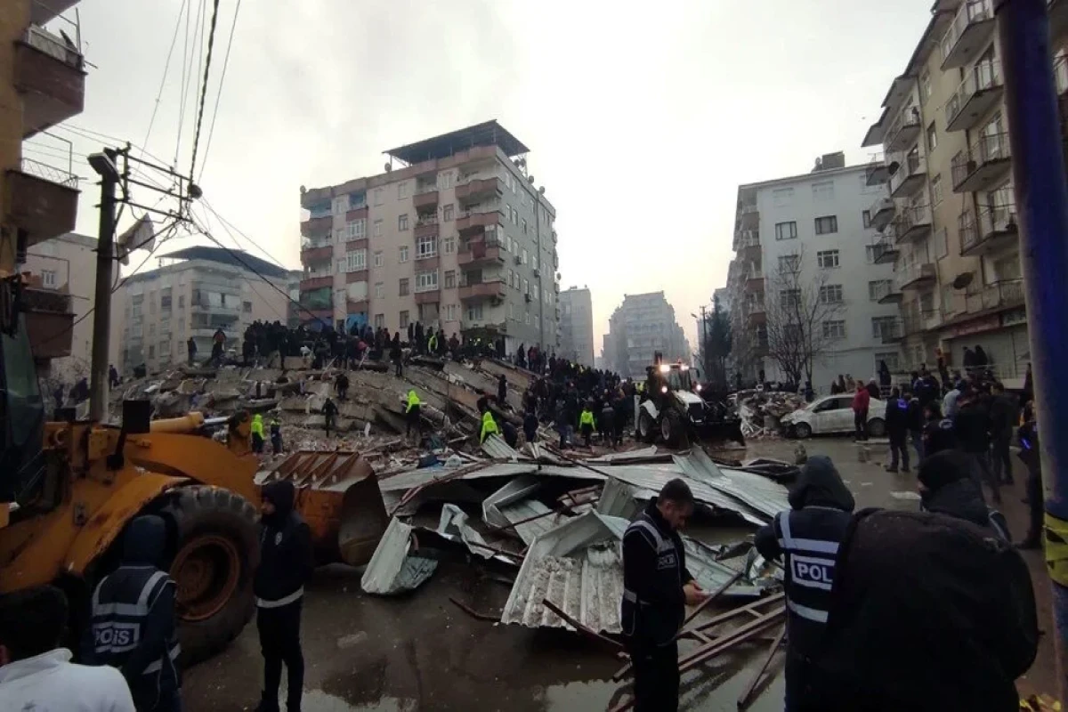 Hatayda dağıntılar altından iki Rusiya vətəndaşının meyiti tapılıb