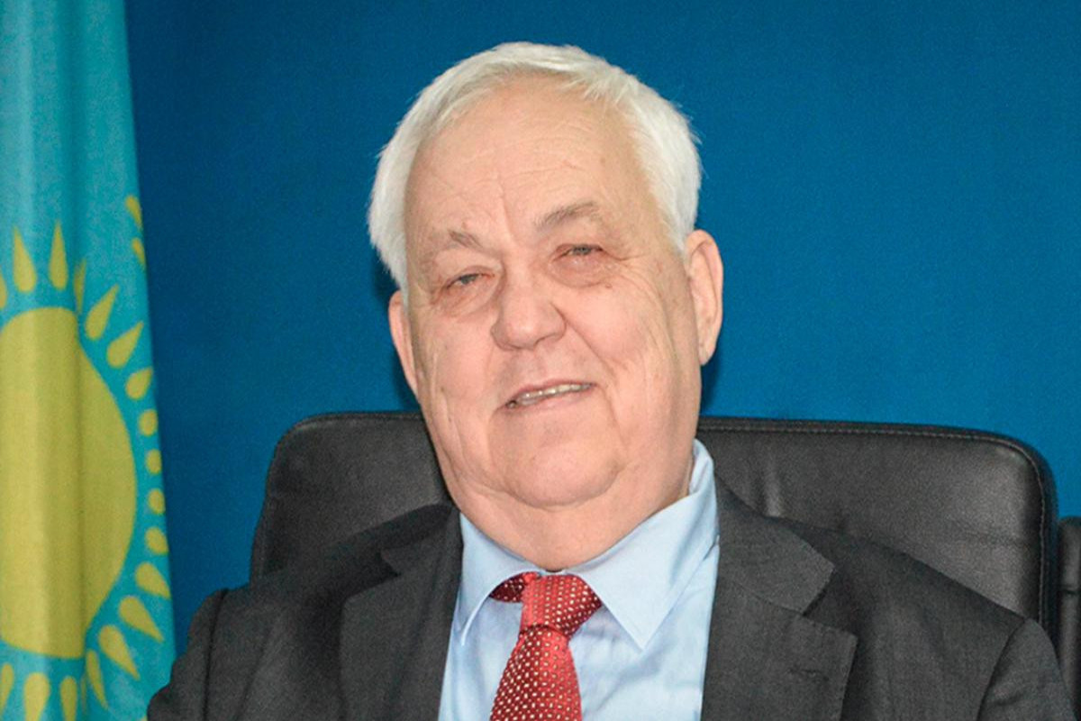 Qazaxıstanın ilk Baş naziri vəfat edib