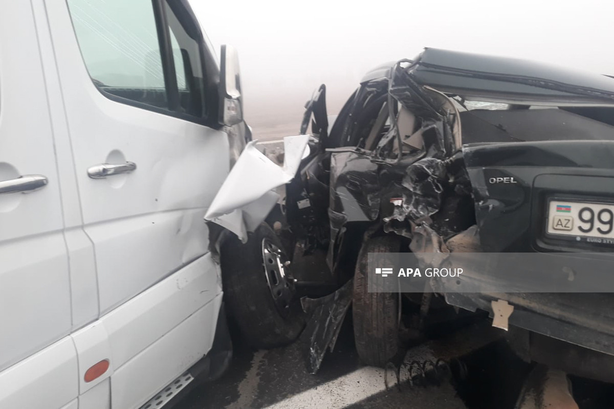 Ağdaşda yük və minik maşınları toqquşub, xəsarət alan var
