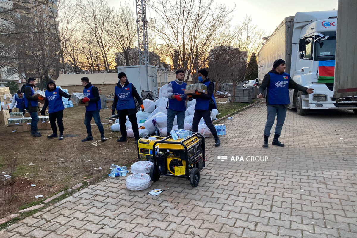 Более 100 молодых волонтеров из Азербайджана прибыли в Кахраманмараш