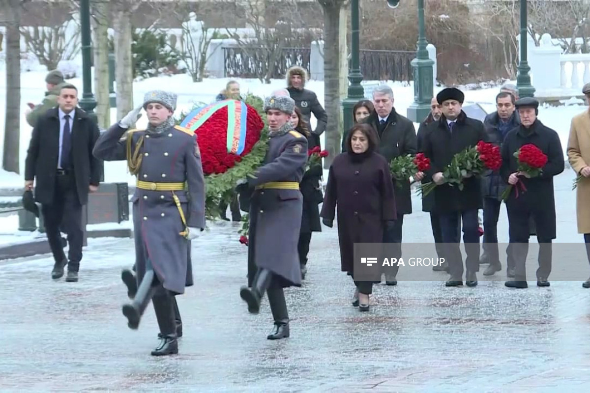 Sahibə Qafarovanın Rusiyaya səfəri başlayıb - FOTO 