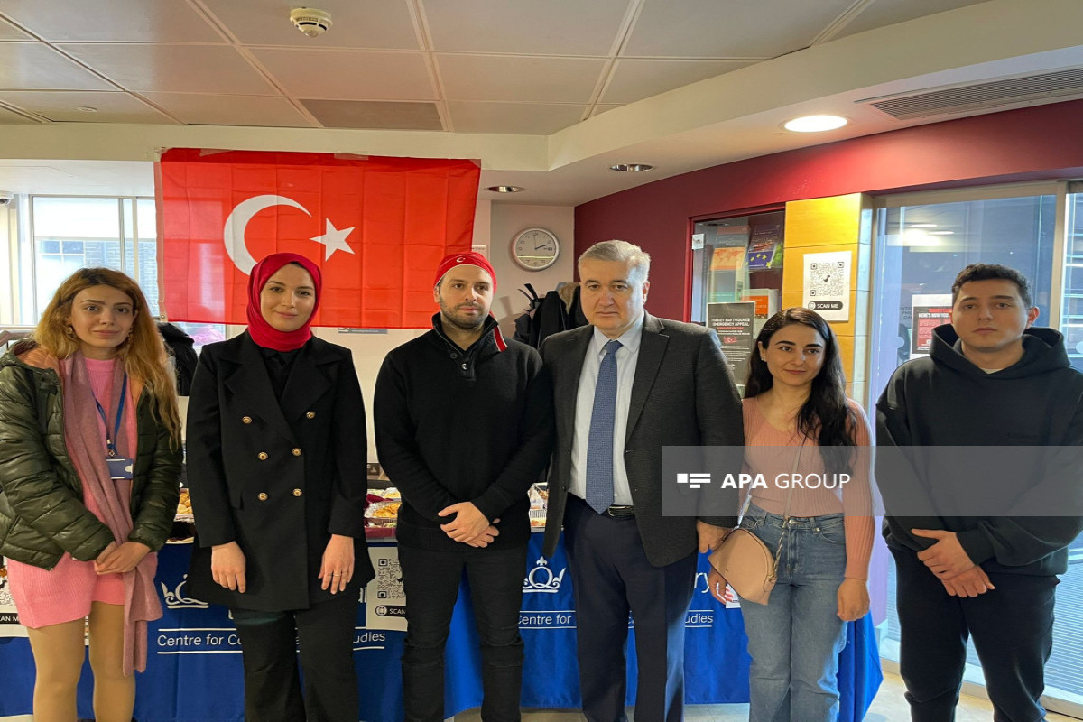 Londondakı azərbaycanlı və türkiyəli tələbələr zəlzələdən zərərçəkənlər üçün yardım kampaniyasına başlayıblar - FOTO 