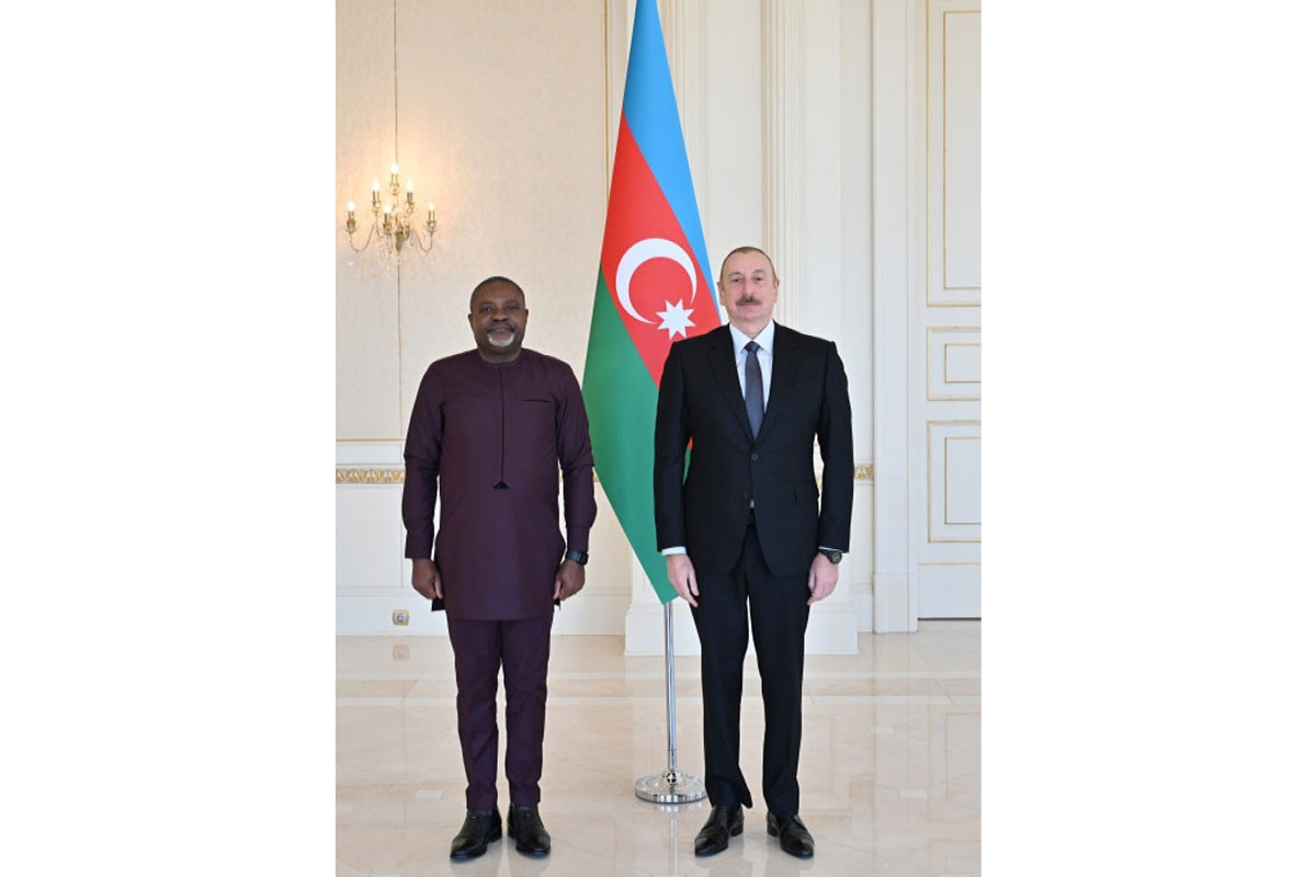 Prezident İlham Əliyev Anqolanın yeni səfirinin etimadnaməsini qəbul edib - YENİLƏNİB 