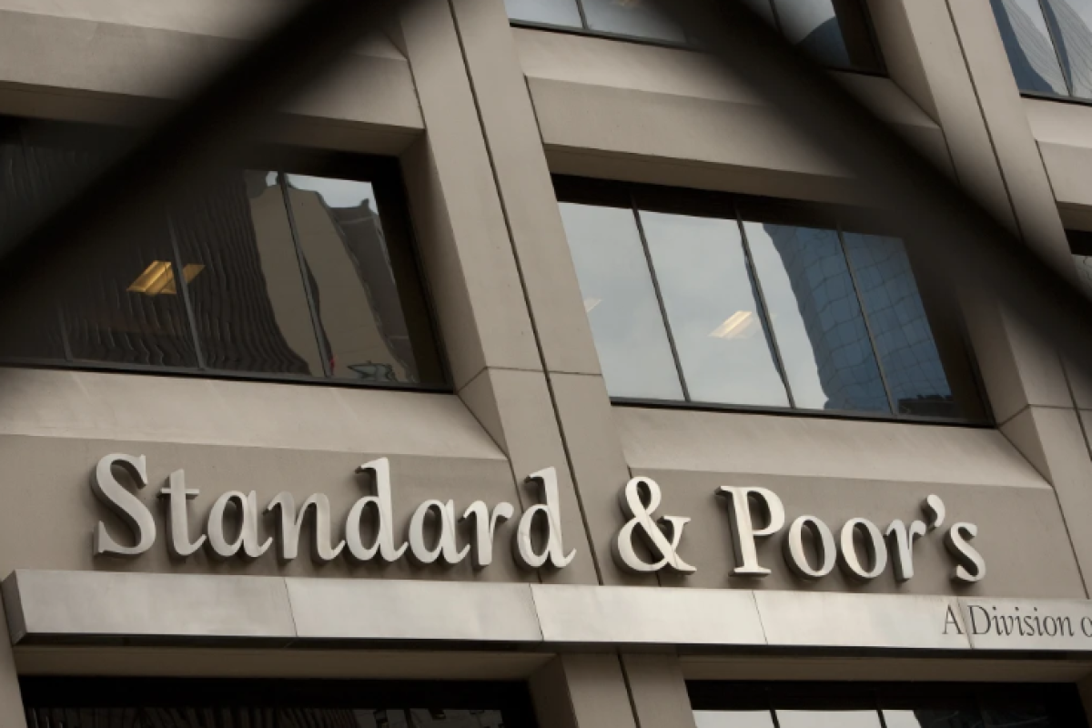 "Standard and Poor's" Azərbaycan banklarının kredit reytinqini açıqlayıb