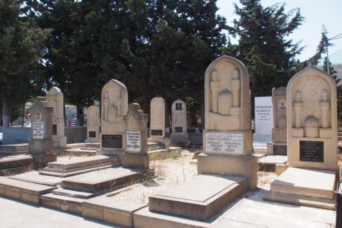 Nazir müavini qəbiristanlıqların bələdiyyələrə verilməsinin gecikməsinə aydınlıq gətirib