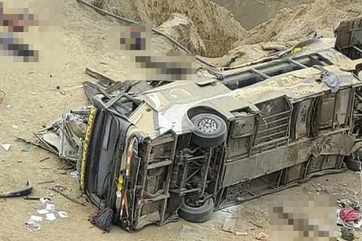 Panamada avtobus uçurumdan düşüb, 33 nəfər ölüb